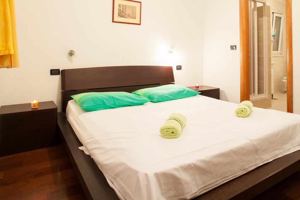 Apartments Tino Makarska Room photo