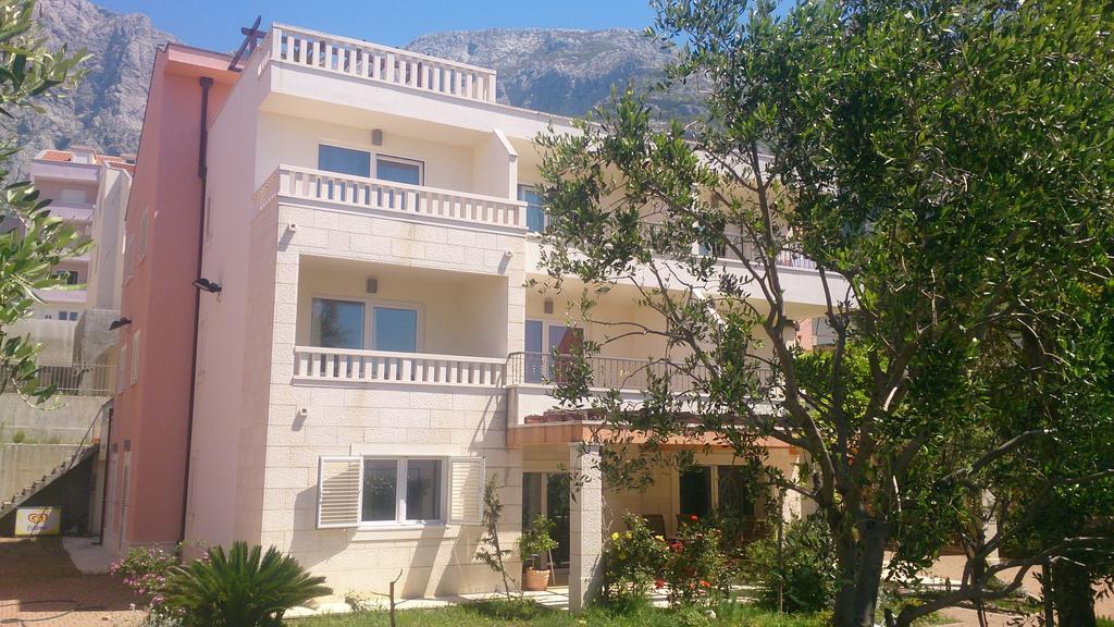 Apartments Tino Makarska Room photo