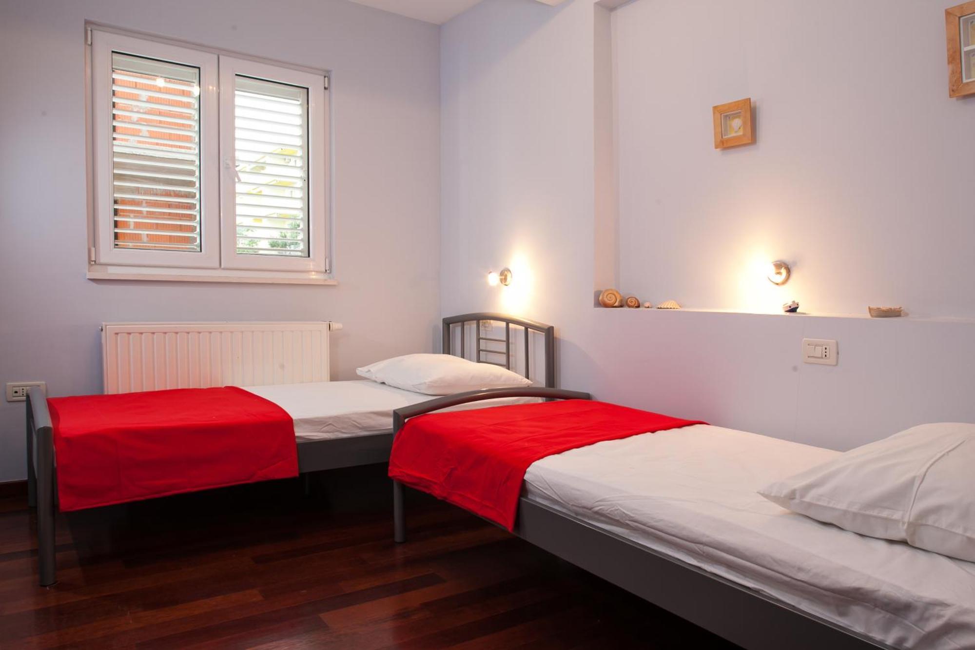 Apartments Tino Makarska Room photo