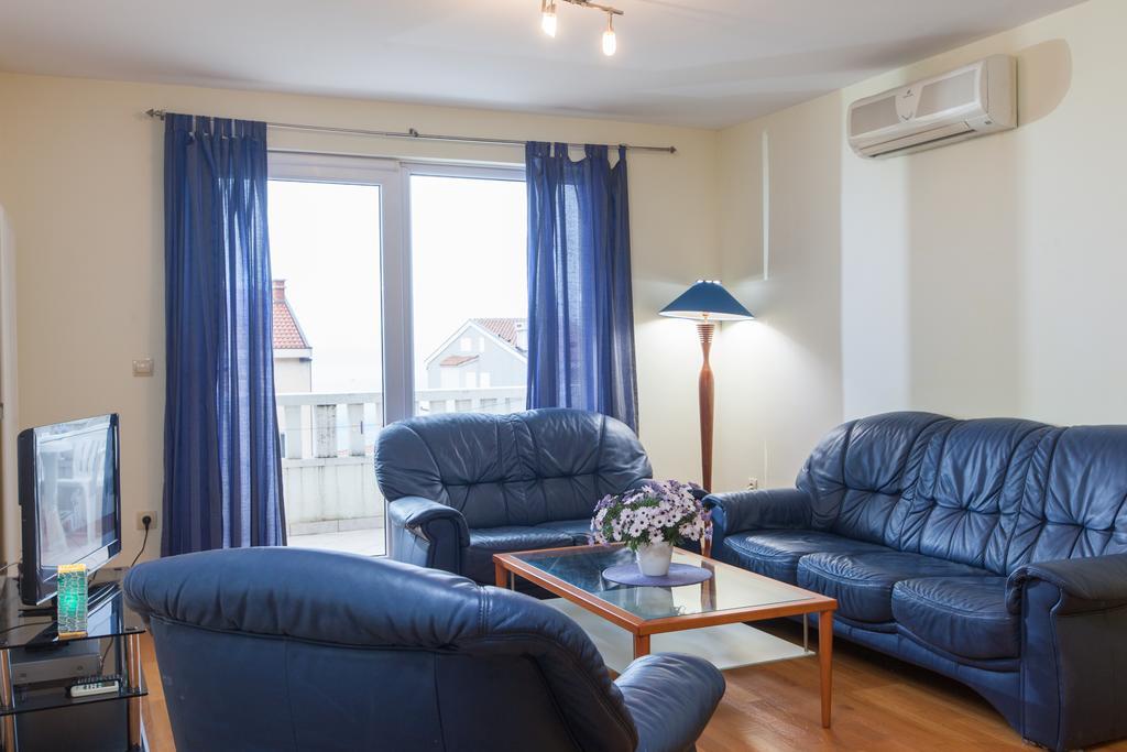 Apartments Tino Makarska Room photo